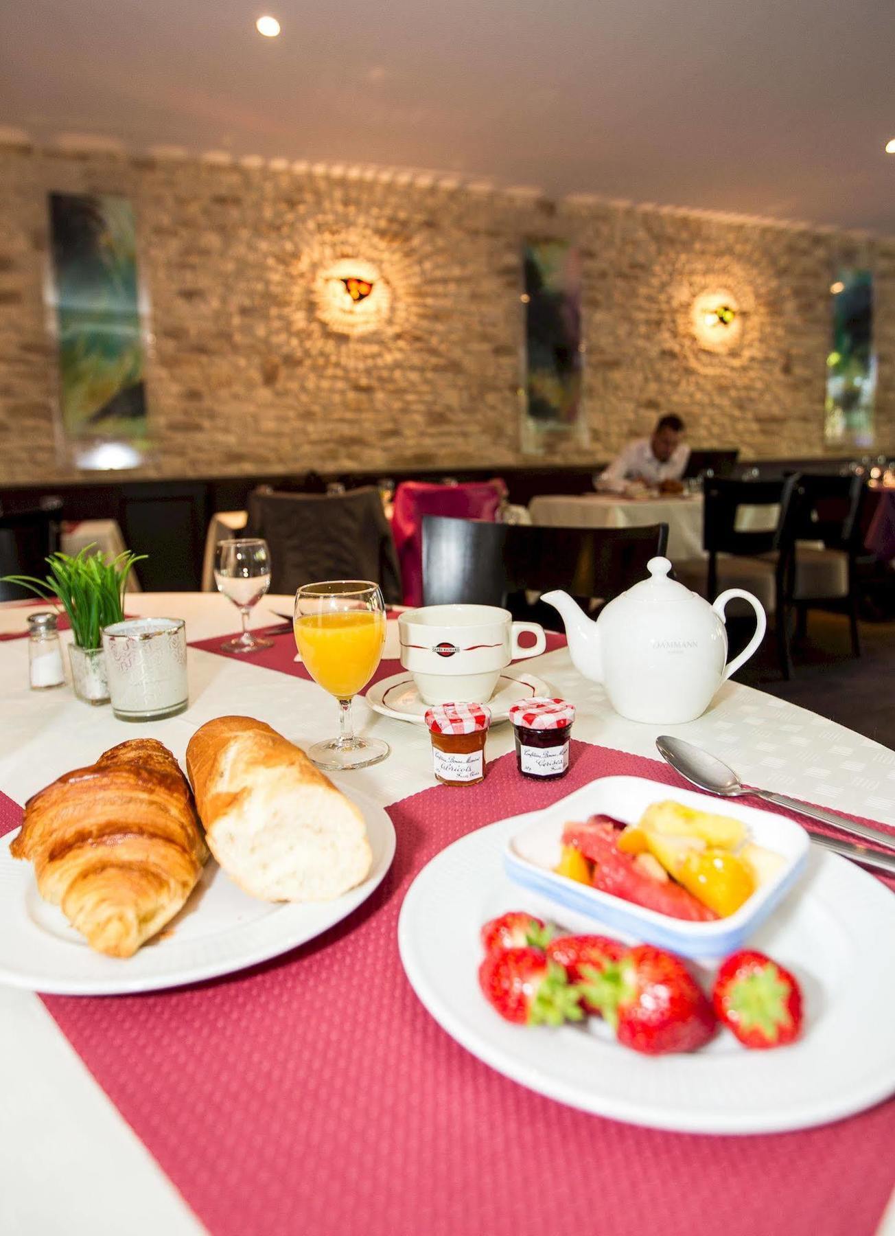 Le Chateau Des Marais 5* Blois
