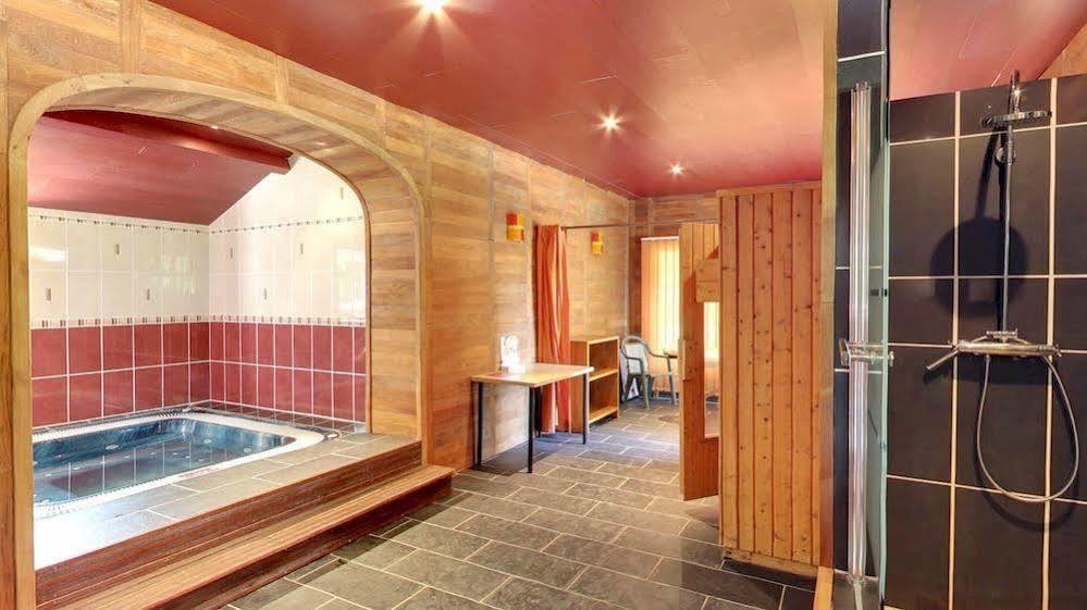 Le Chateau Des Marais Campsite Blois